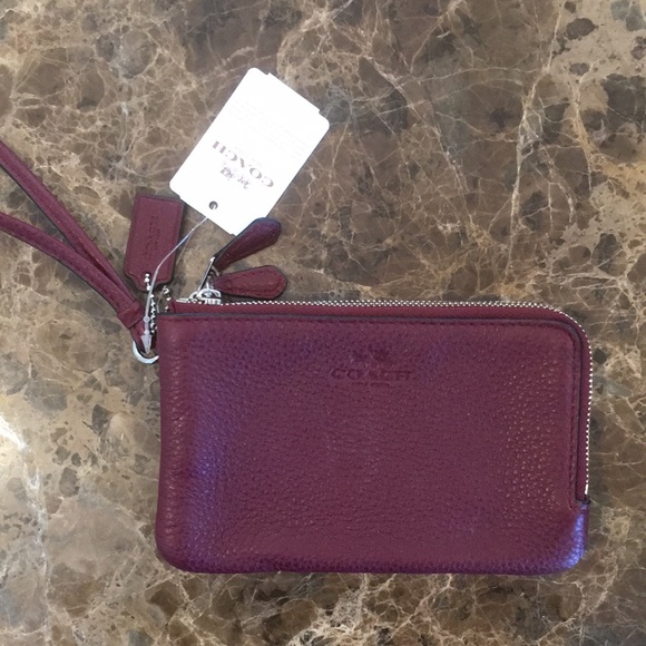 New! Coach Burgundy Pebble Leather Double Corner Zip Wristlet Wallet - Picture 3 of 15